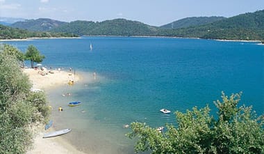 Le lac de Saint-Cassien